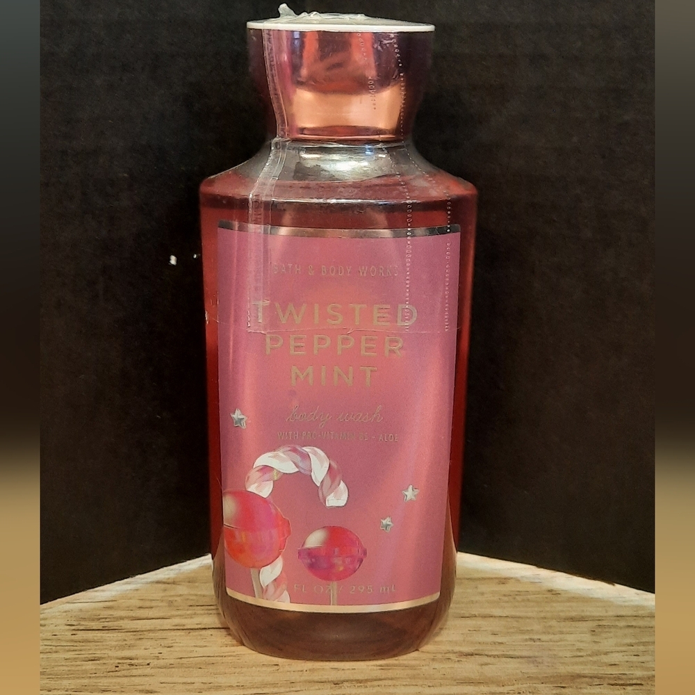 "TWISTED PEPPERMINT"  BATH AND BODY WORKS